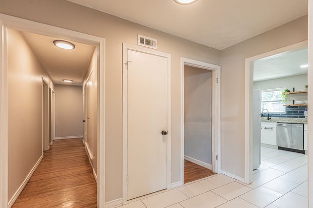 3520 Loganwood Drive, Dallas, TX 75227