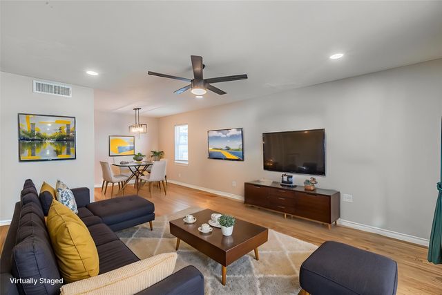 3520 Loganwood Drive, Dallas, TX 75227
