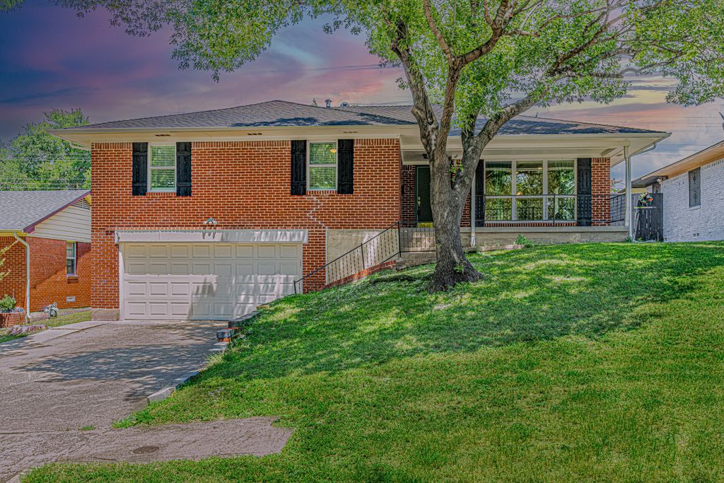 3520 Loganwood Drive, Dallas, TX 75227