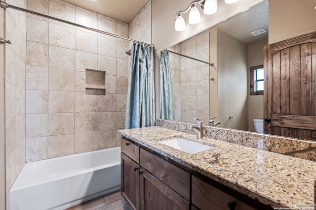 72 Mountain Laurel, Concan, TX 78838