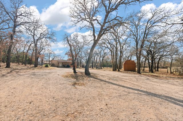 2516 Brushy Nob Drive, Joshua, TX 76058