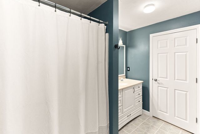 8 Spruce Tree Ln 28, Norton, MA 02766