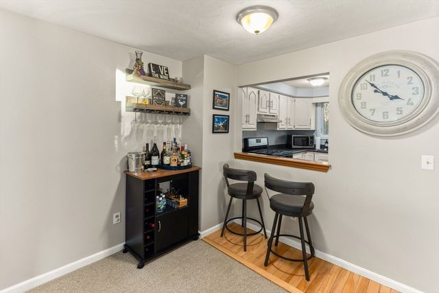 8 Spruce Tree Ln 28, Norton, MA 02766