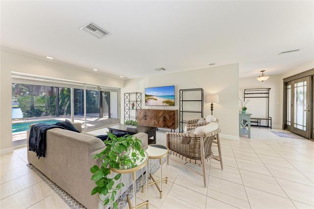 5507 CONTENTO DRIVE, Sarasota, FL 34242