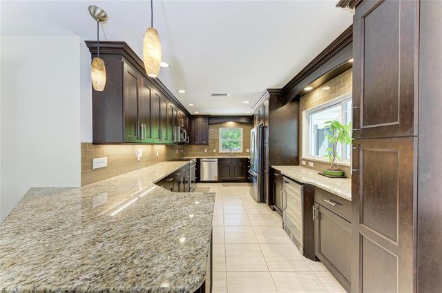 5507 CONTENTO DRIVE, Sarasota, FL 34242