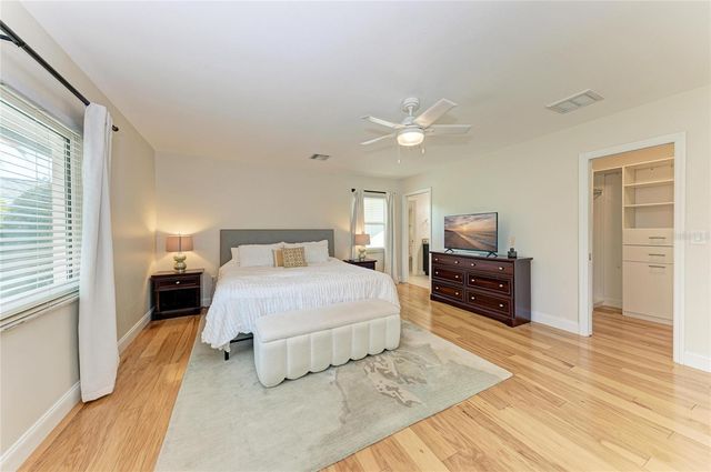 5507 CONTENTO DRIVE, Sarasota, FL 34242