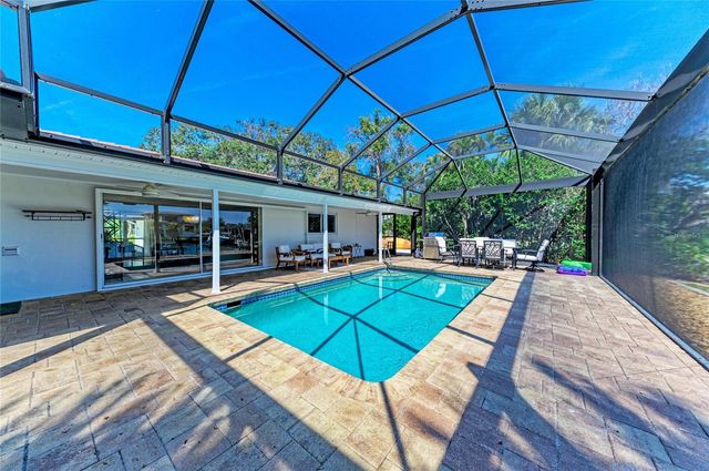 5507 CONTENTO DRIVE, Sarasota, FL 34242