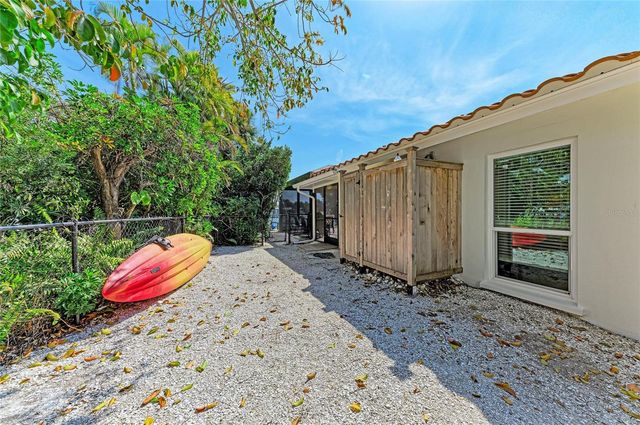 5507 CONTENTO DRIVE, Sarasota, FL 34242