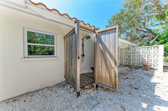 5507 CONTENTO DRIVE, Sarasota, FL 34242