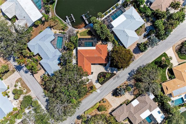 5507 CONTENTO DRIVE, Sarasota, FL 34242