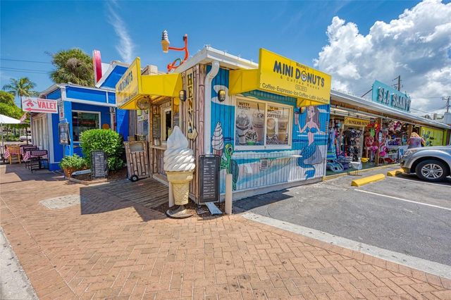 5507 CONTENTO DRIVE, Sarasota, FL 34242