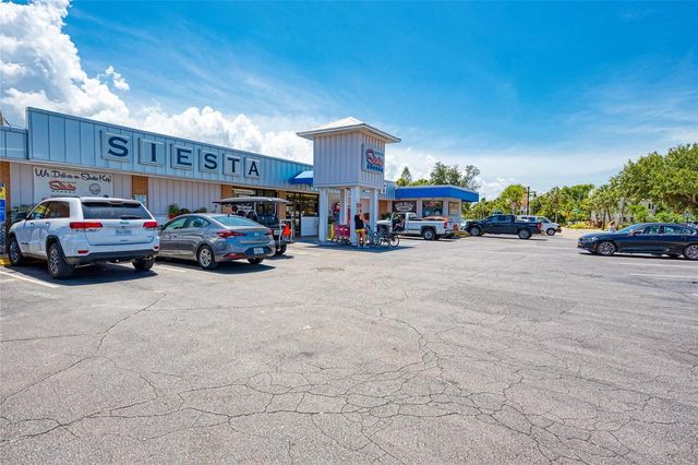 5507 CONTENTO DRIVE, Sarasota, FL 34242