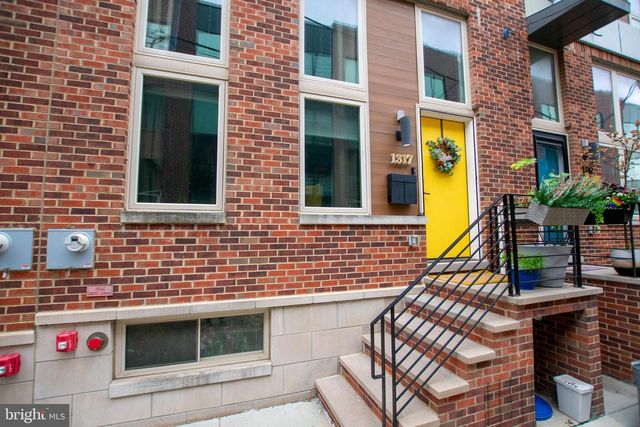 1317 S WOODSTOCK ST, Philadelphia, PA 19146