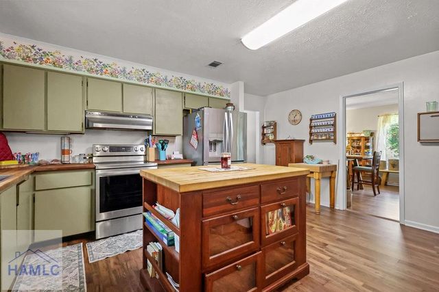 412 Pierce Street, Jesup, GA 31545