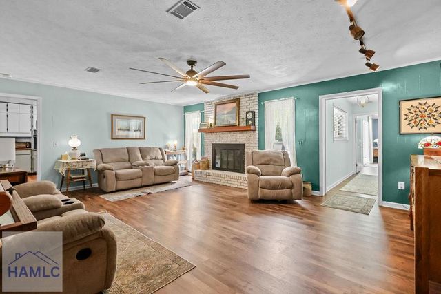 412 Pierce Street, Jesup, GA 31545