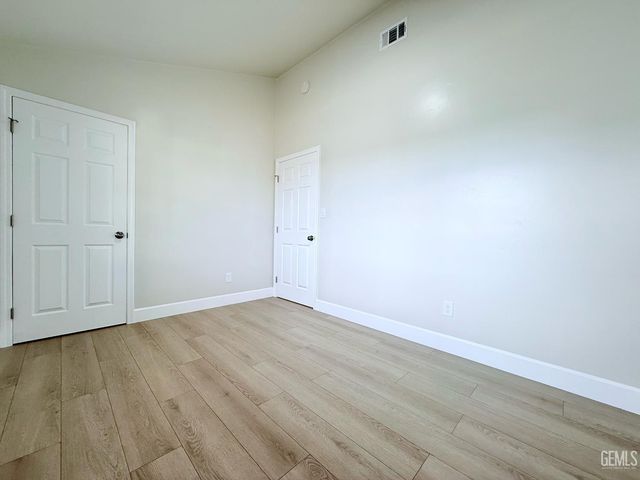 5218 Skeldale Court, Bakersfield, CA 93307