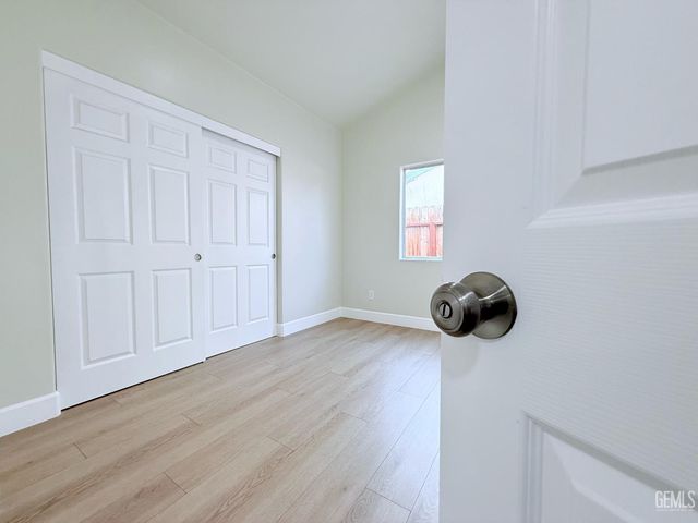 5218 Skeldale Court, Bakersfield, CA 93307