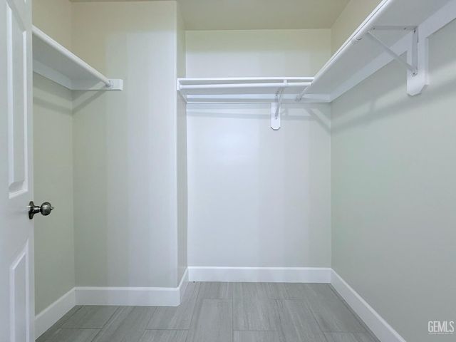 5218 Skeldale Court, Bakersfield, CA 93307