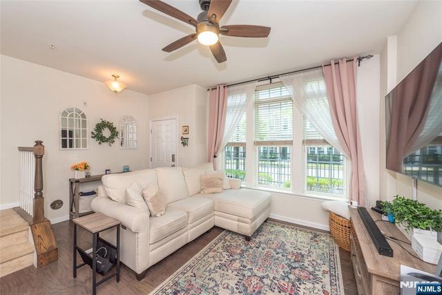 114 Wesmont Drive 4006, Wood Ridge, NJ 07075