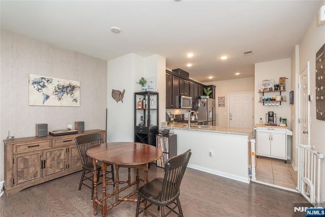 114 Wesmont Drive 4006, Wood Ridge, NJ 07075