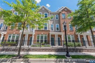 114 Wesmont Drive 4006, Wood Ridge, NJ 07075