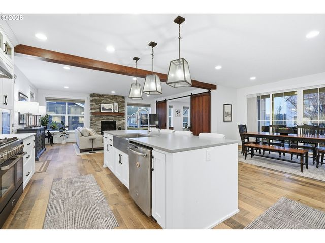 14985 Se NORTHERN HEIGHTS Dr, Happy Valley, OR 97086