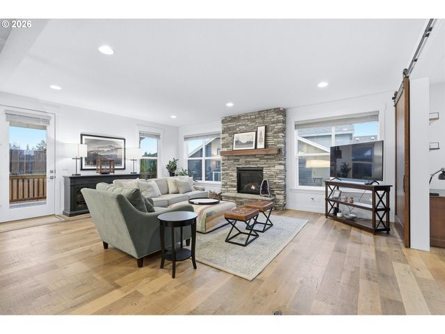 14985 Se NORTHERN HEIGHTS Dr, Happy Valley, OR 97086