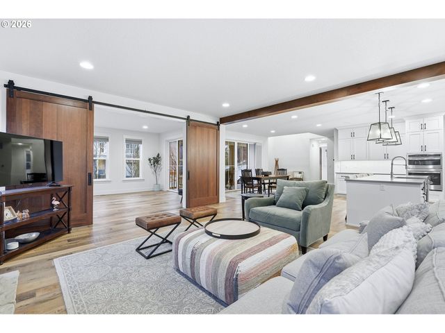 14985 Se NORTHERN HEIGHTS Dr, Happy Valley, OR 97086