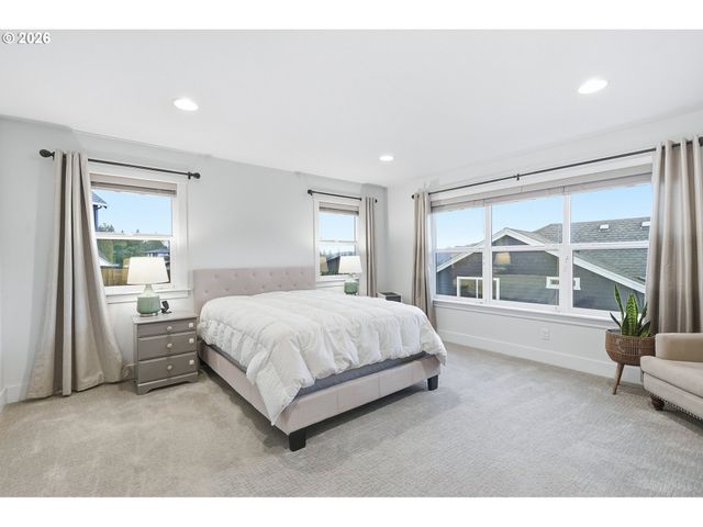 14985 Se NORTHERN HEIGHTS Dr, Happy Valley, OR 97086