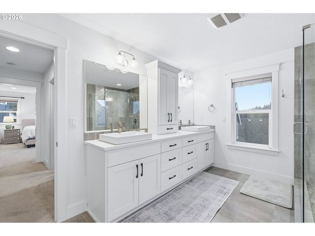 14985 Se NORTHERN HEIGHTS Dr, Happy Valley, OR 97086