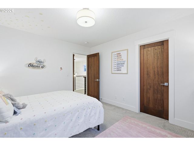 14985 Se NORTHERN HEIGHTS Dr, Happy Valley, OR 97086