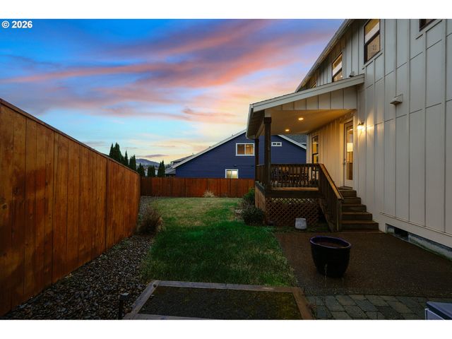 14985 Se NORTHERN HEIGHTS Dr, Happy Valley, OR 97086
