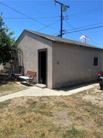 310 N Mountain View, Santa Ana, CA 92703