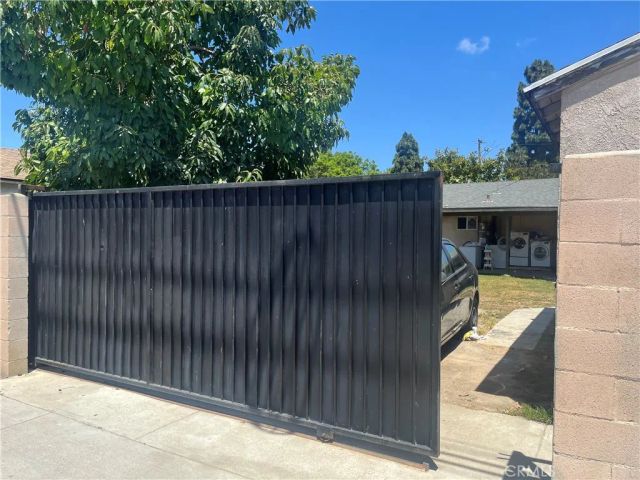 310 N Mountain View, Santa Ana, CA 92703