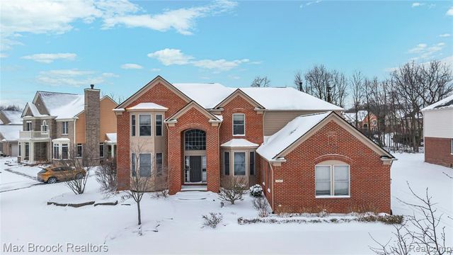 6901 Reed Court, West Bloomfield, MI 48322