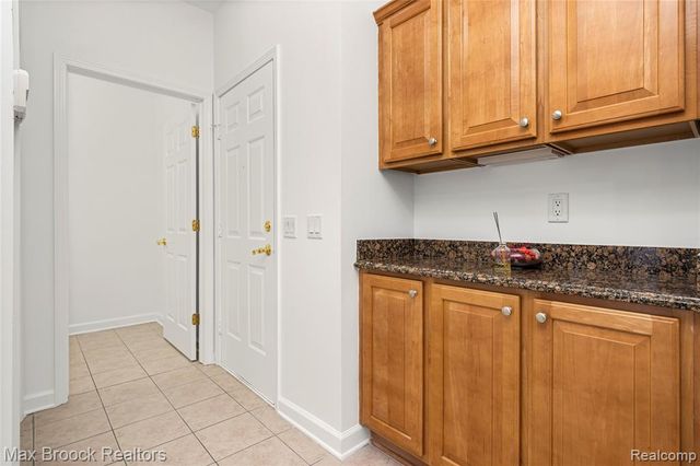 6901 Reed Court, West Bloomfield, MI 48322