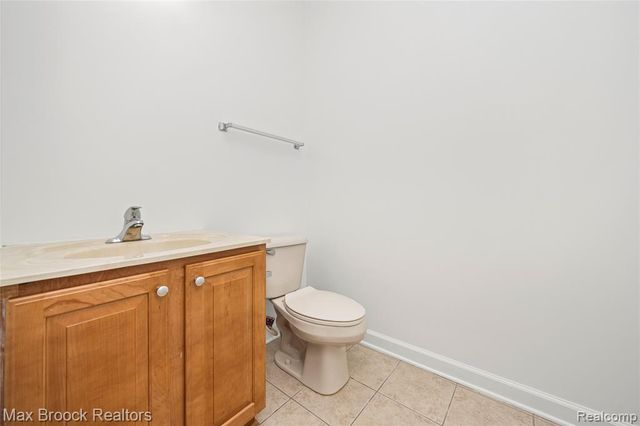 6901 Reed Court, West Bloomfield, MI 48322