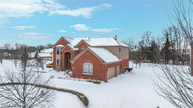 6901 Reed Court, West Bloomfield, MI 48322