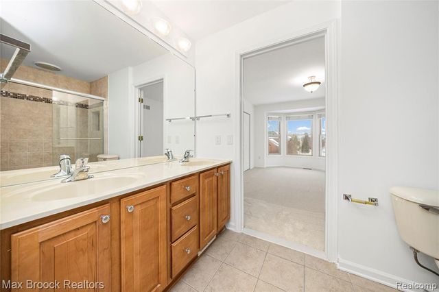 6901 Reed Court, West Bloomfield, MI 48322