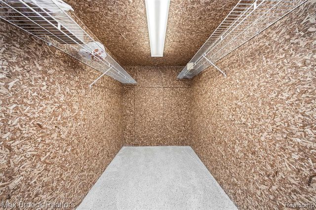 6901 Reed Court, West Bloomfield, MI 48322