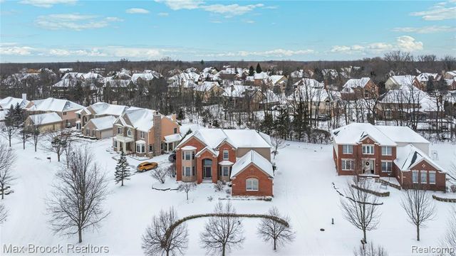 6901 Reed Court, West Bloomfield, MI 48322