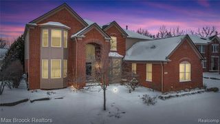 6901 Reed Court, West Bloomfield, MI 48322