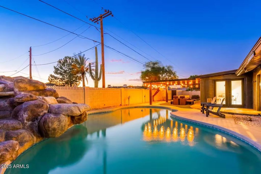 10240 N 34TH Place, Phoenix, AZ 85028