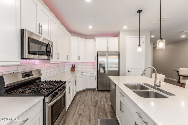 542 W RAINBOW BRIDGE Lane, San Tan Valley, AZ 85140