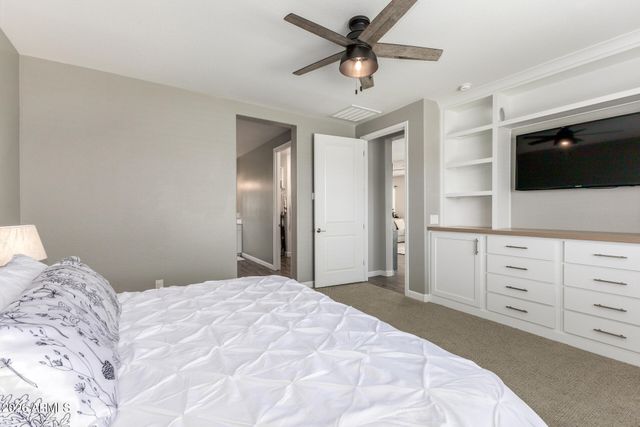 542 W RAINBOW BRIDGE Lane, San Tan Valley, AZ 85140