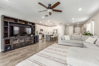 542 W RAINBOW BRIDGE Lane, San Tan Valley, AZ 85140