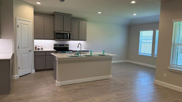 1756 RIVER BEND Road, Burleson, TX 76028
