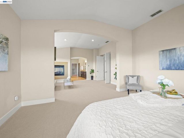 5038 Westside Dr, San Ramon, CA 94583