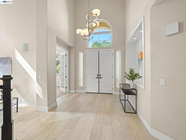 5038 Westside Dr, San Ramon, CA 94583
