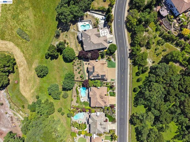 5038 Westside Dr, San Ramon, CA 94583